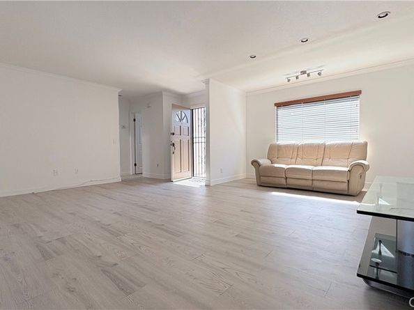 105 N El Molino E, Alhambra CA 91801