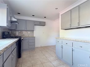 105 N El Molino E, Alhambra CA 91801