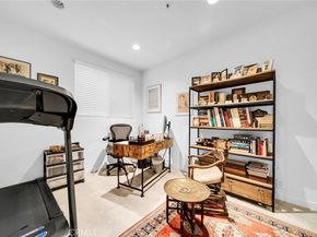 10824 Bloomfield Street 106, Toluca Lake CA 91602