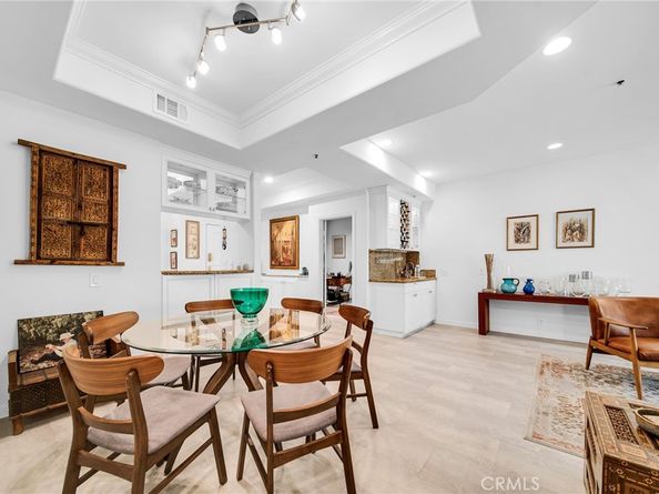 10824 Bloomfield Street 106, Toluca Lake CA 91602