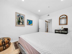 10824 Bloomfield Street 106, Toluca Lake CA 91602