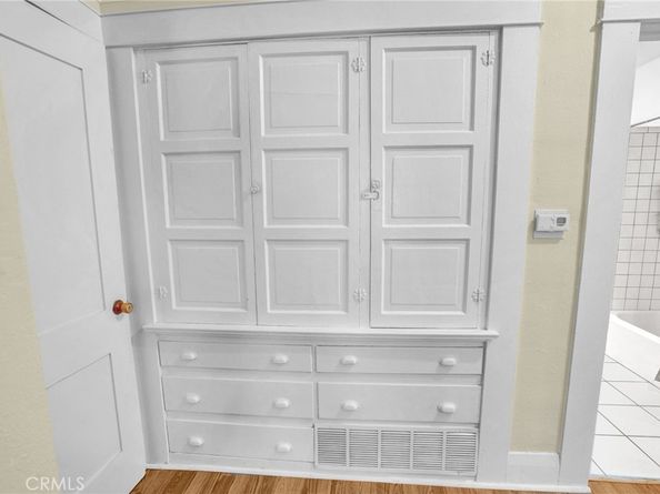 1417 S Norton Avenue, Los Angeles CA 90019