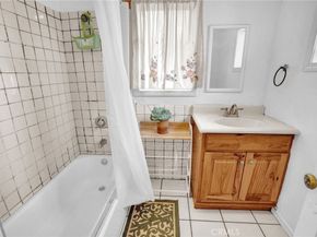 1417 S Norton Avenue, Los Angeles CA 90019