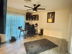 10549 Rhodesia, Sunland CA 91040