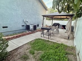 10549 Rhodesia, Sunland CA 91040