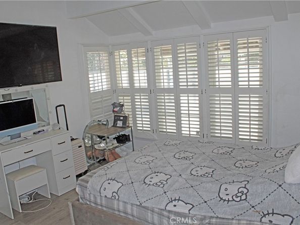 8930 Rubio, North Hills CA 91343