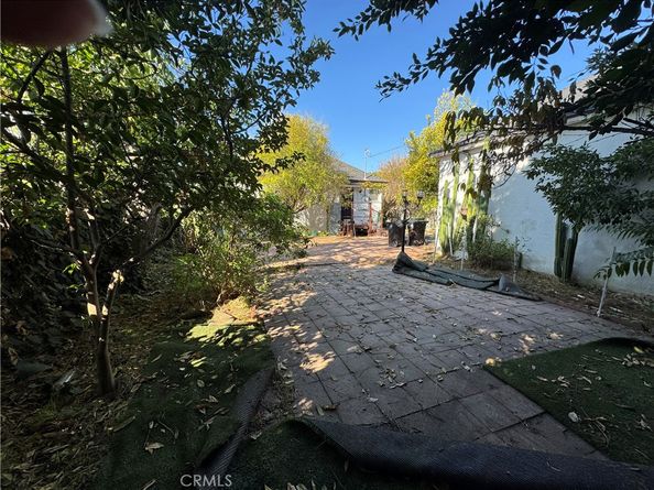 5528 Willowcrest, North Hollywood CA 91601