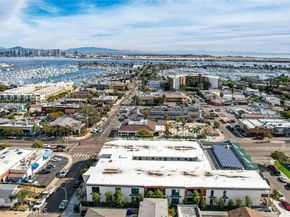 3025 Byron Street 201, Point Loma CA 92106
