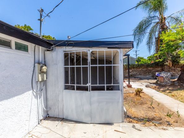 924 E H Street, Ontario CA 91764