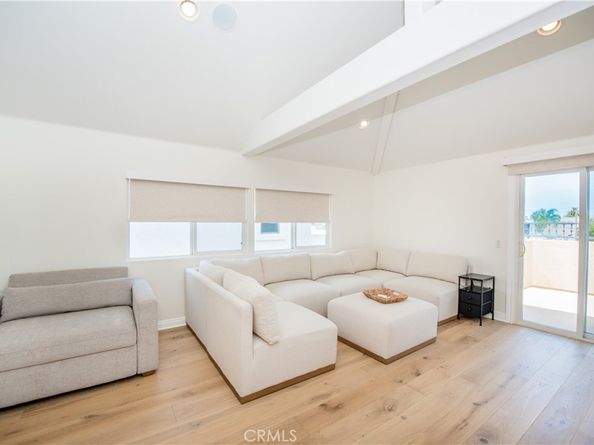 316 6th Street, Huntington Beach CA 92648