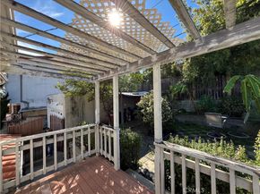 2051 N Catalina street, Los Angeles CA 90027