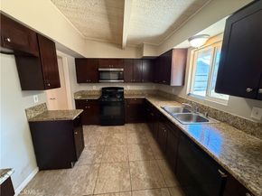 18026 Ingomar Street, Reseda CA 91335