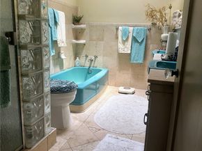 1617 W 125th Street, Los Angeles CA 90047