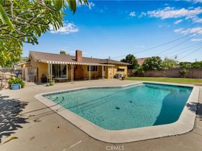 1137 N Pasadena Avenue, Azusa CA 91702