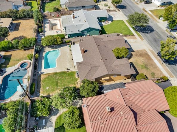 1137 N Pasadena Avenue, Azusa CA 91702