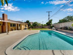 1137 N Pasadena Avenue, Azusa CA 91702