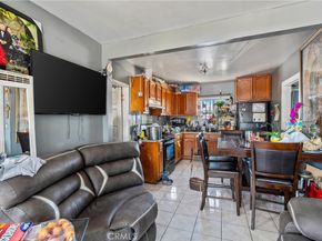 439 W 76th Street, Los Angeles CA 90003