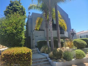 1235 Yale Street