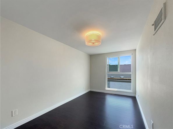 1124 Eureka Street 28, San Diego CA 92110