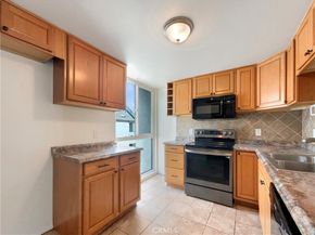 1124 Eureka Street 28, San Diego CA 92110