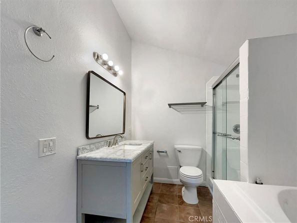 1124 Eureka Street 28, San Diego CA 92110