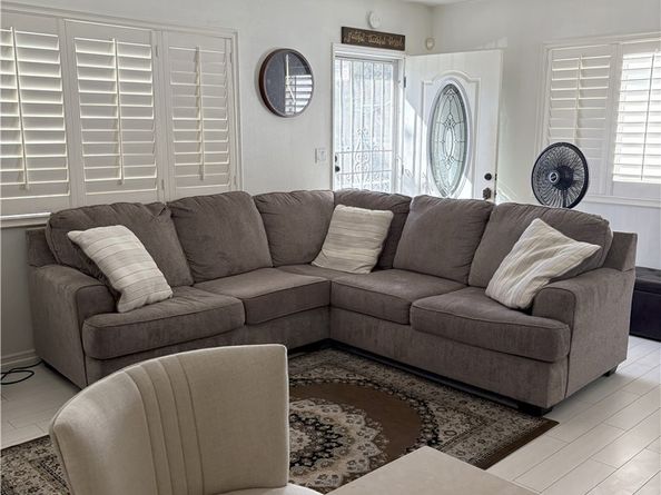 2206 Cowlin Avenue, Commerce CA 90040