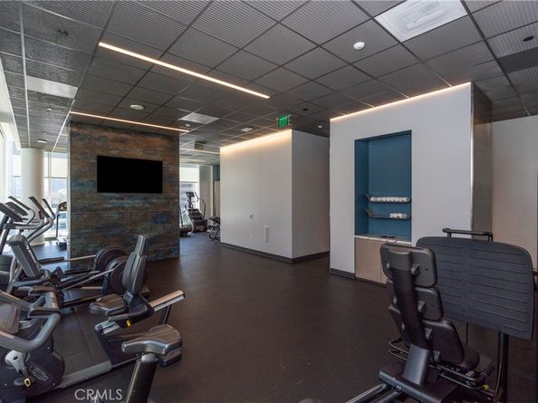 877 Francisco Street 819, Los Angeles CA 90017