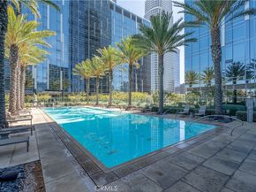 877 Francisco Street 819, Los Angeles CA 90017