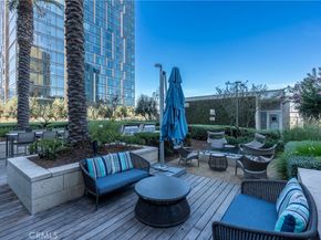 877 Francisco Street 819, Los Angeles CA 90017
