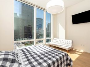 877 Francisco Street 819, Los Angeles CA 90017