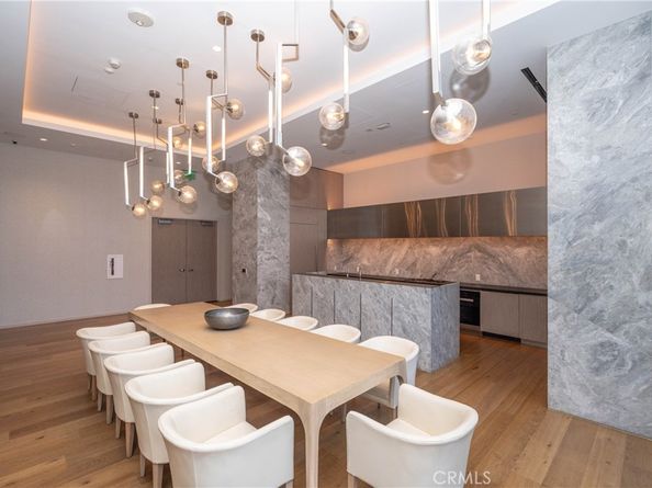 877 Francisco Street 819, Los Angeles CA 90017