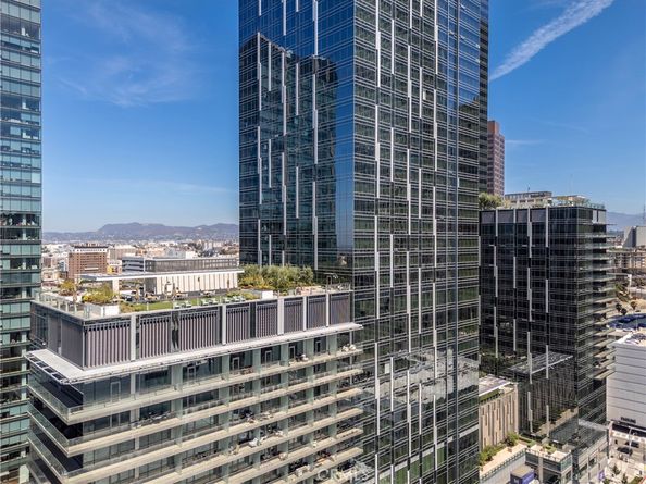 877 Francisco Street 819, Los Angeles CA 90017