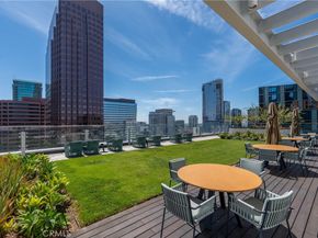 877 Francisco Street 819, Los Angeles CA 90017