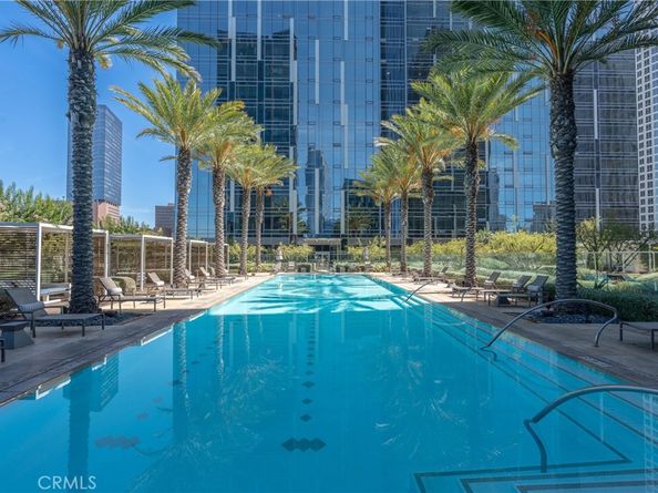 877 Francisco Street 819, Los Angeles CA 90017