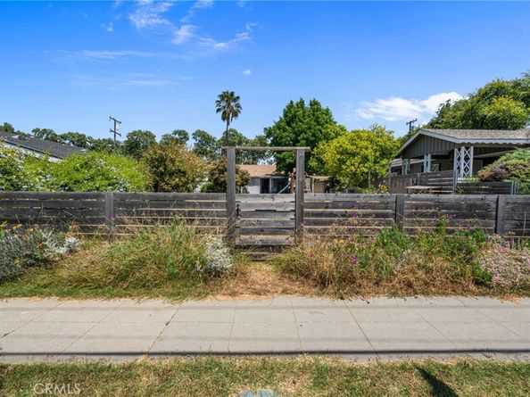3312 California Avenue, Signal Hill CA 90755