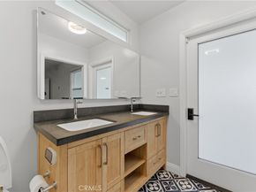 6530 Denmead, Lakewood CA 90713