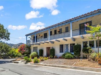 535 Arch Place