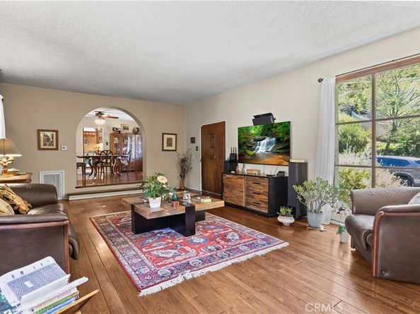 535 Arch Place, Glendale CA 91206