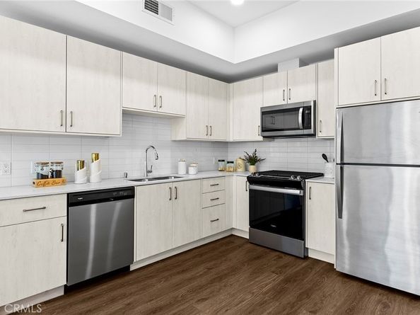 709 E Walnut Street 227, Pasadena CA 91101