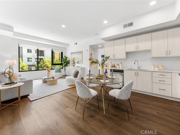 709 E Walnut Street 227, Pasadena CA 91101