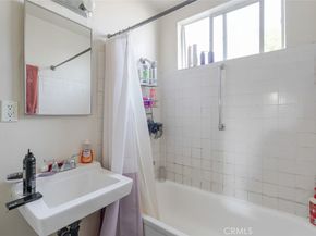 1757 E Villa Street, Pasadena CA 91106