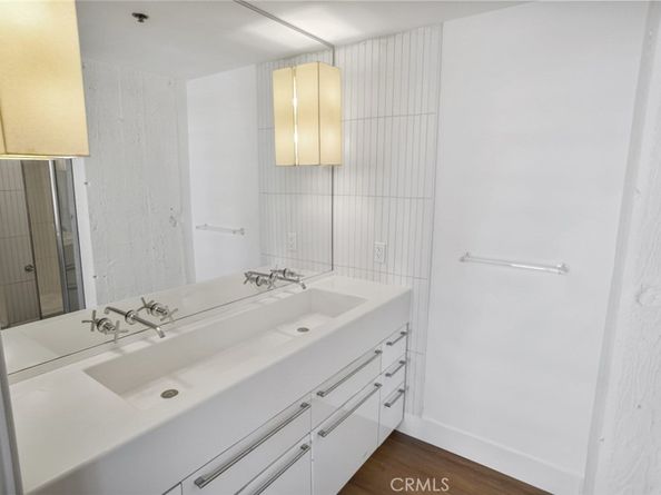 6253 Hollywood Boulevard 309, Los Angeles CA 90028