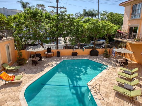 1000 S Westgate Avenue 212, Los Angeles CA 90049