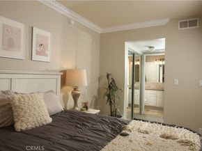 1000 S Westgate Avenue 212, Los Angeles CA 90049