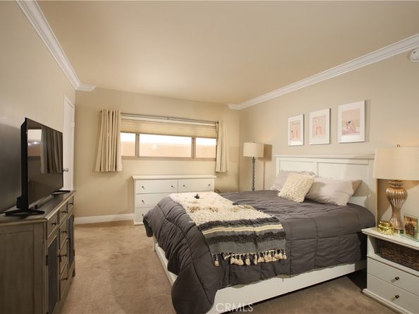 1000 S Westgate Avenue 212, Los Angeles CA 90049