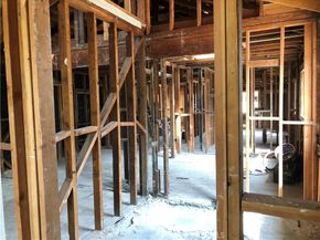 2310 N Catalina Street, Burbank CA 91504