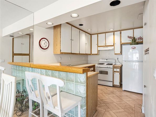 4261 Las Virgenes Road 5, Calabasas CA 91302