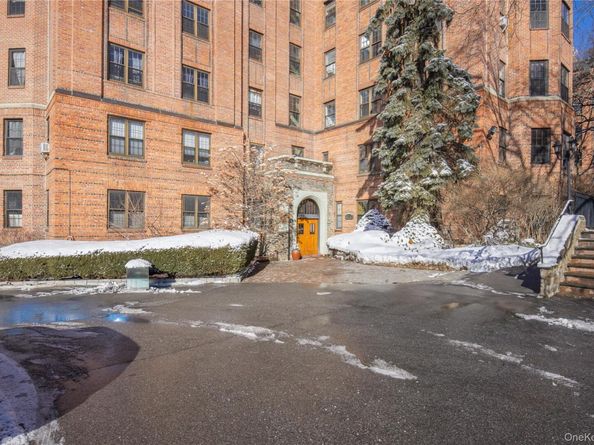 824 Bronx River Road 4B, Bronxville NY 10708