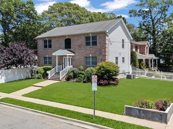 2007 Brook Place