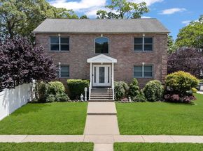 2007 Brook Place, Bellmore NY 11710
